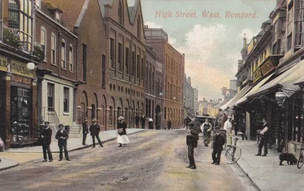 Romford, High Street in the early 1900s